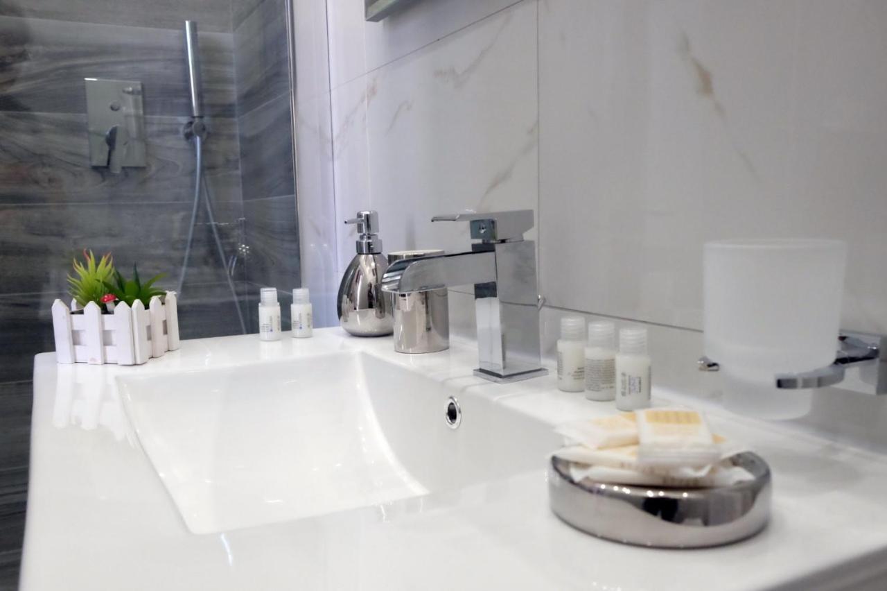 Elegance B&B Napoli Ngoại thất bức ảnh