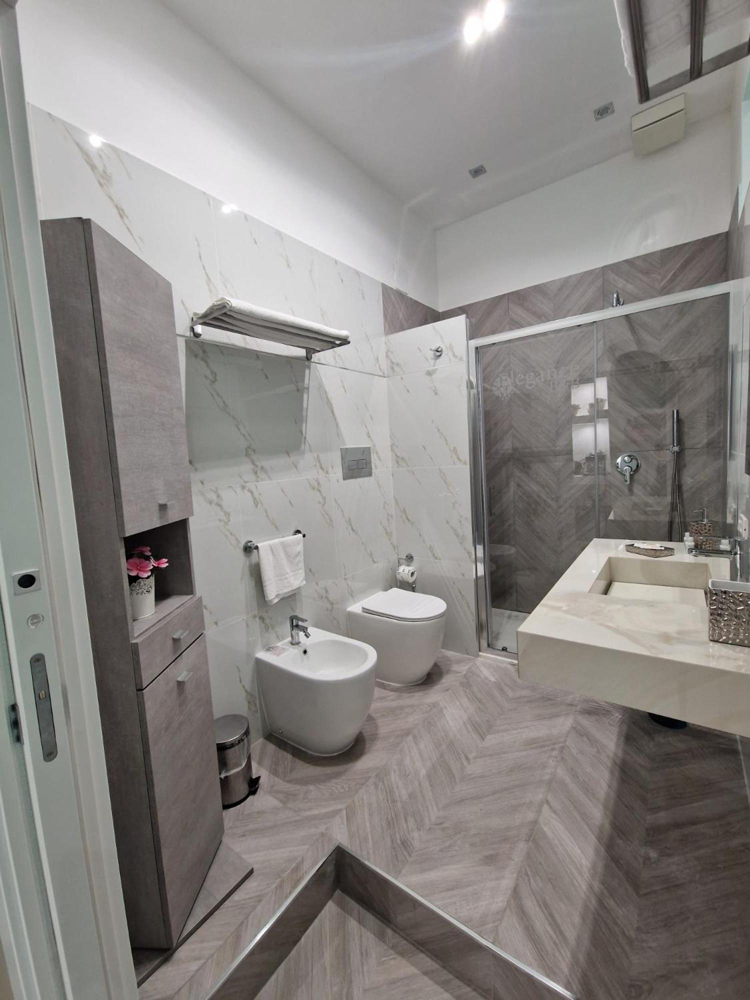 Elegance B&B Napoli Ngoại thất bức ảnh